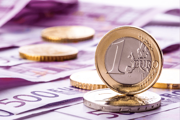 1-euro-bang-bao-nhieu-tien-viet-1.png