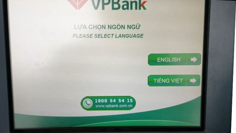 cach-rut-tien-atm-2.jpg