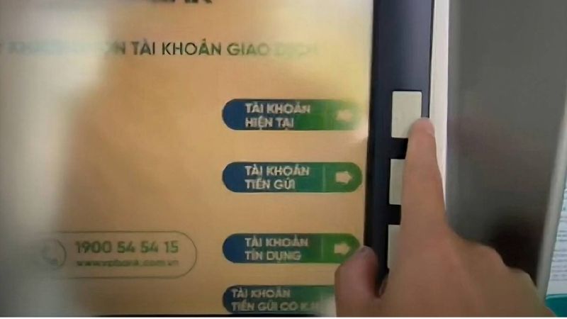 cach-rut-tien-atm-5.jpg