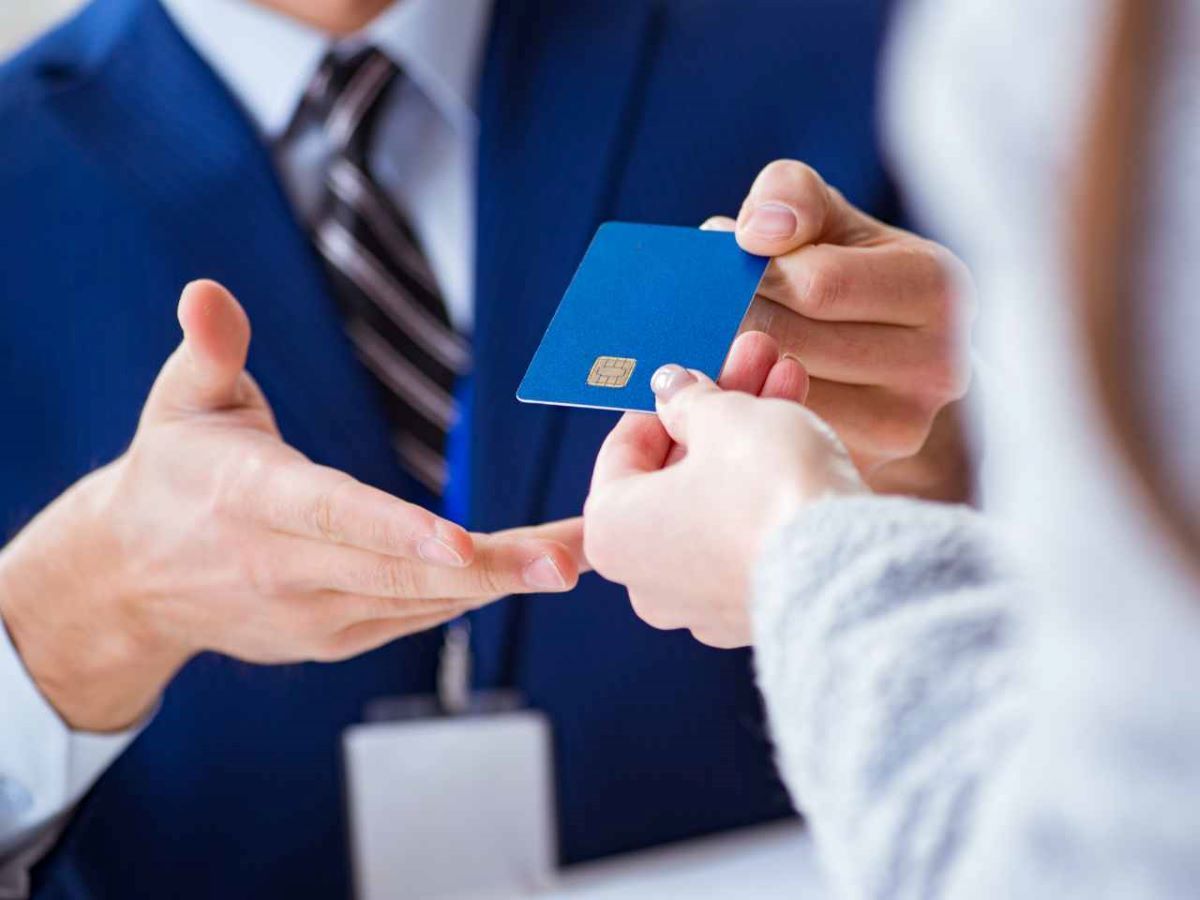 Hướng dẫn cách kích hoạt thẻ tín dụng đơn giản, nhanh chóng