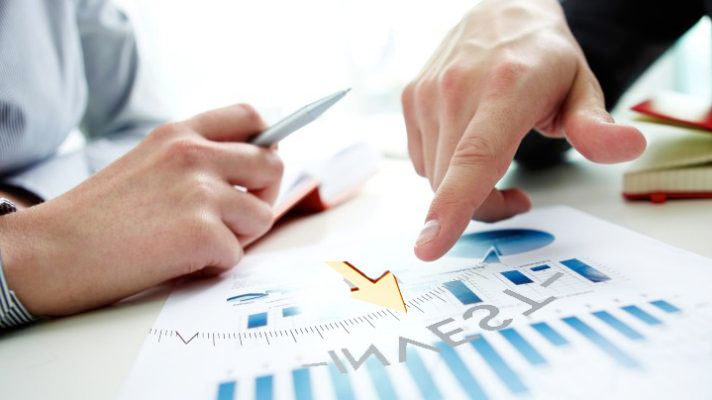 Trước khi quyết định đầu tư vào chứng chỉ quỹ, cần nắm rõ một số lưu ý quan trọng để hạn chế rủi ro và tối ưu hiệu quả