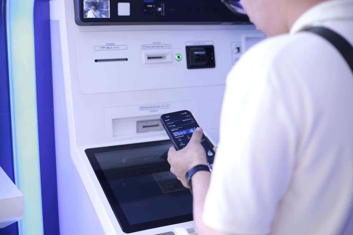 Thông thường lãi suất rút tiền mặt từ thẻ tín dụng sẽ được tính kể từ khi rút