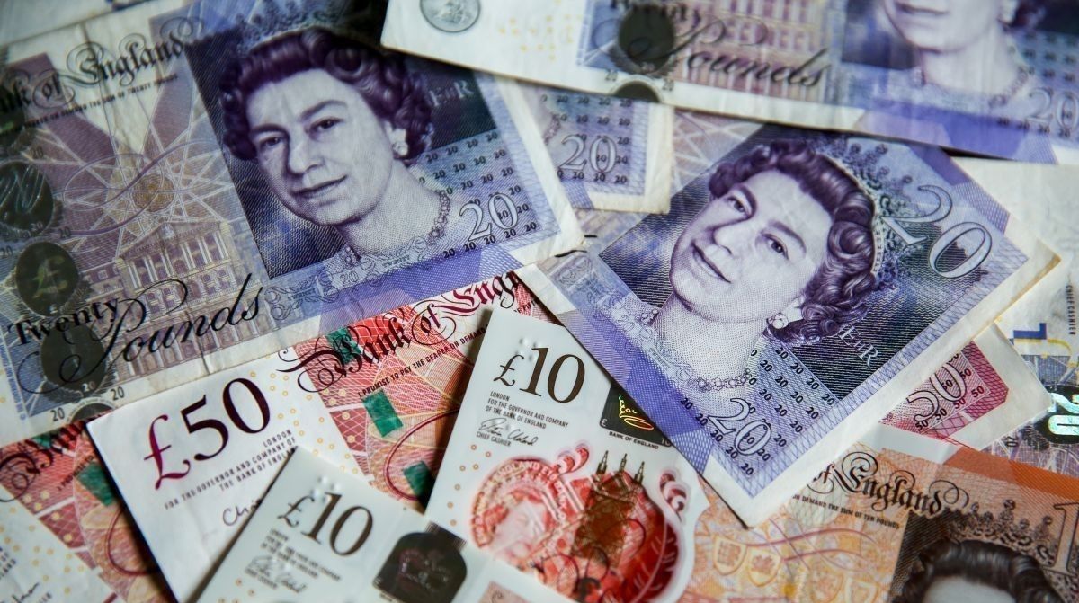 ngoai-te-la-gi-6.jpeg