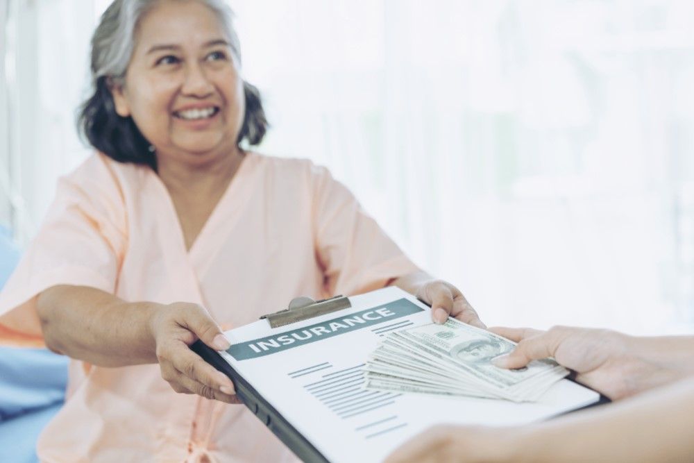Người được bảo hiểm là cá nhân, tổ chức có sức khỏe, thân thể, tính mạng được bảo vệ bởi một hợp đồng bảo hiểm