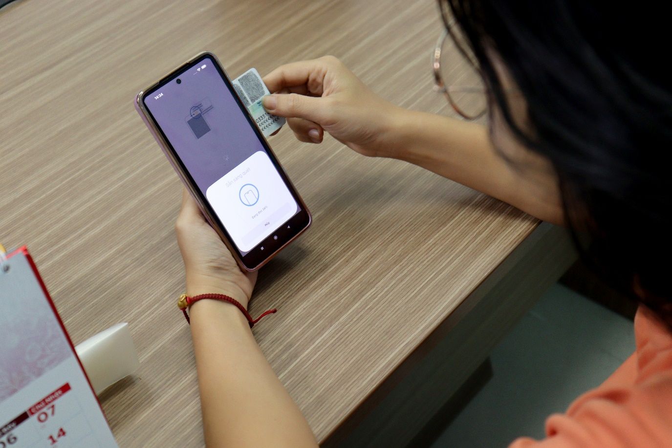 Khách hàng phải tiến hành xác minh NFC bằng CCCD gắn chip còn hiệu lực