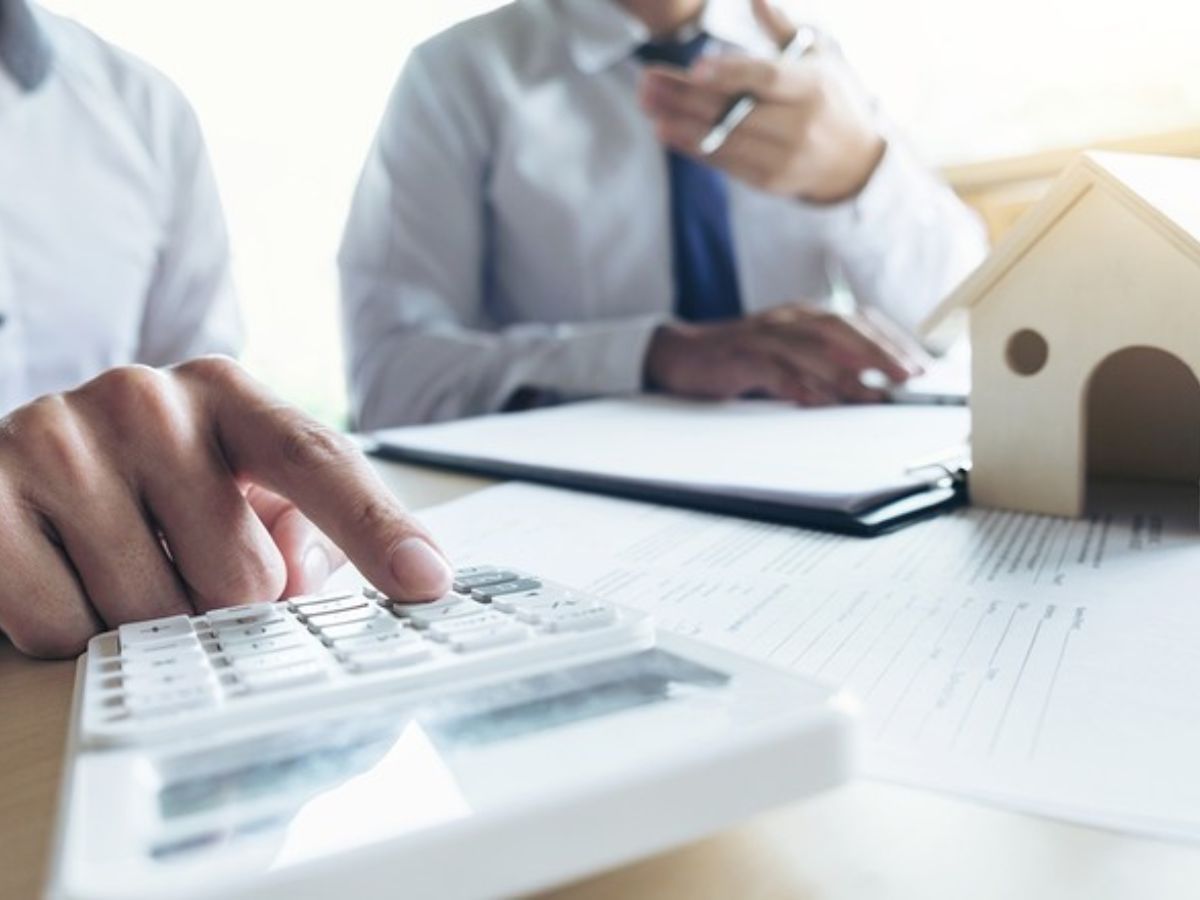 Rút tiền bảo hiểm nhân thọ trước hạn khi hợp đồng gần đáo hạn