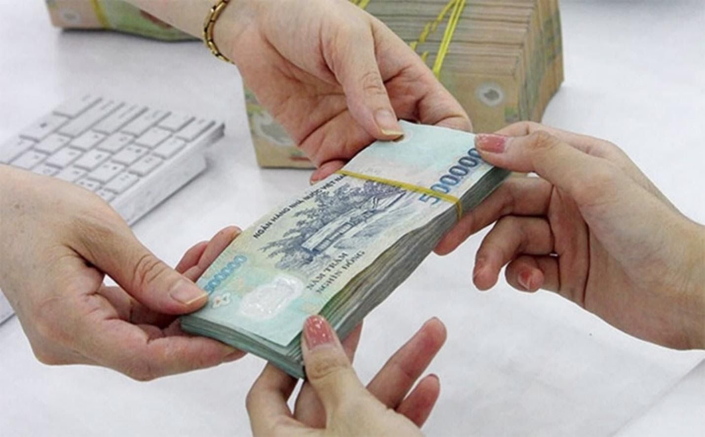 Rút tiền không cần thẻ tại cây ATM bằng mật khẩu