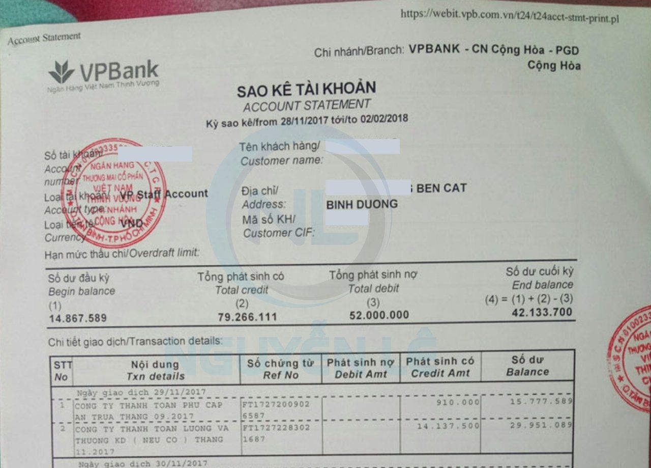 Sao kê tại quầy giao dịch cung cấp bản in có giá trị pháp lý, phù hợp cho hồ sơ hành chính nhưng tốn thời gian và có thể mất phí 