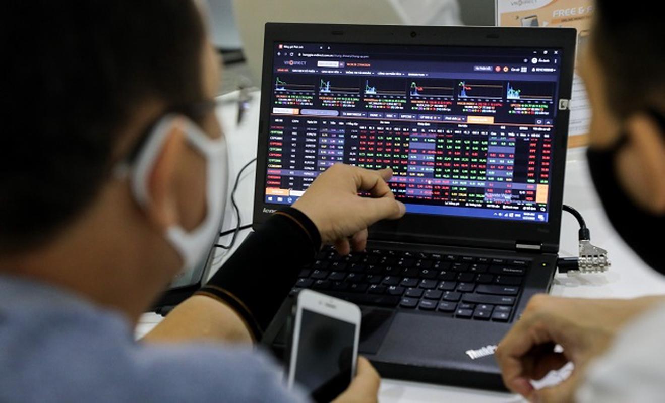 Tài khoản có thể bị khóa tạm thời nếu hệ thống phát hiện giao dịch bất thường nhằm phòng ngừa rủi ro