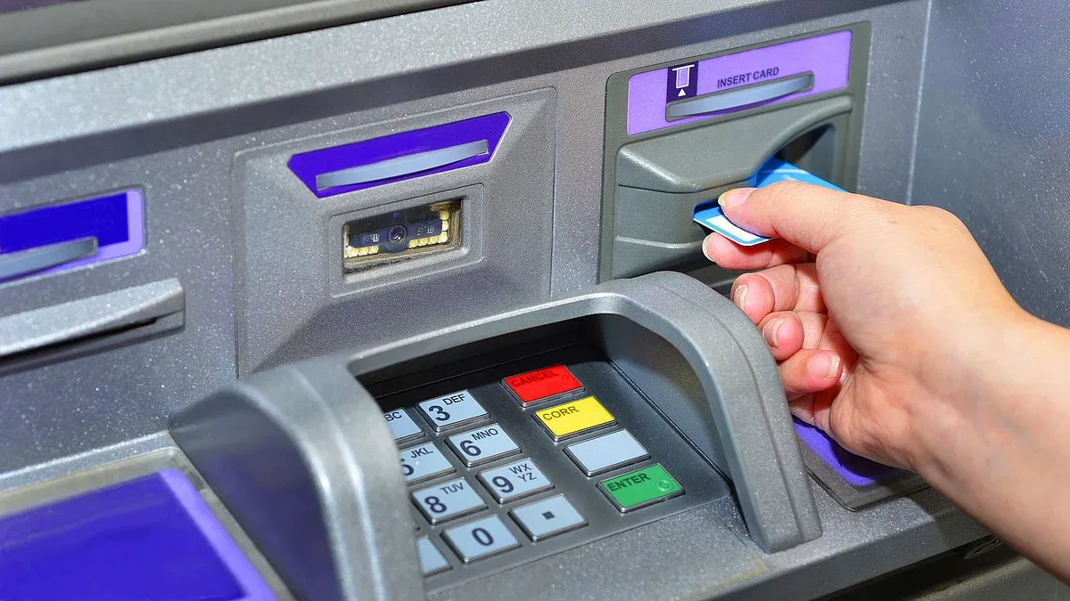 Thẻ ATM hiện nay đem lại nhiều lợi ích lớn, phù hợp với hệ sinh thái tiêu dùng không dùng tiền mặt