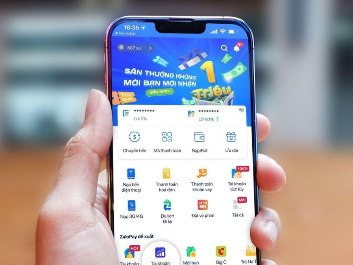 ZaloPay cho phép người dùng nạp tiền điện thoại cho bản thân hoặc bạn bè ngay trong cuộc trò chuyện