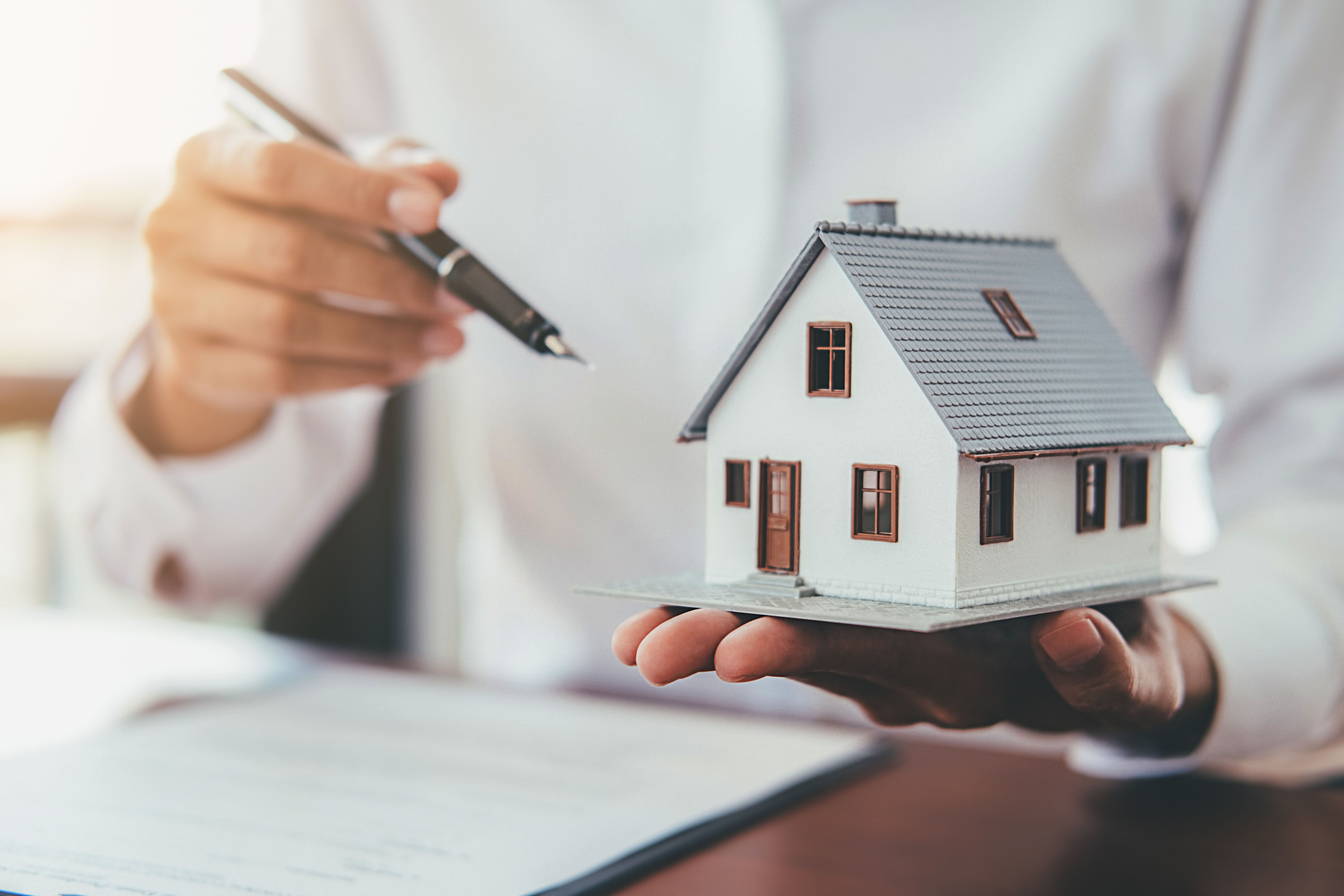Khách hàng cần có tài sản đảm bảo có giá trị nếu muốn vay hạn mức cao